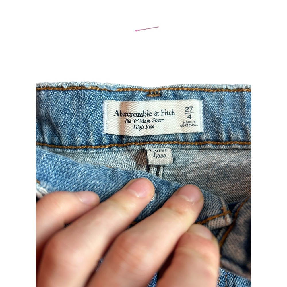 Abercrombie & Fitch Curve Love 4" Mom Shorts High Rise Distressed Blue 27 4 - Picture 2 of 5